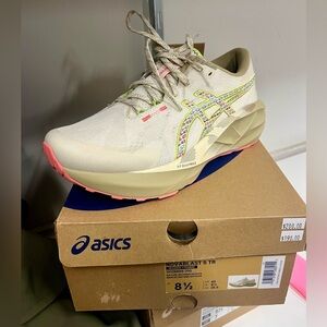 ASICS Novablast 5 TR (Trail) Edition